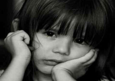 رمزيات أطفال حزينه رمادية Sad Child DP Images صور رمزيات حالات خلفيات عرض واتس اب انستقرام فيس بوك - رمزياتي